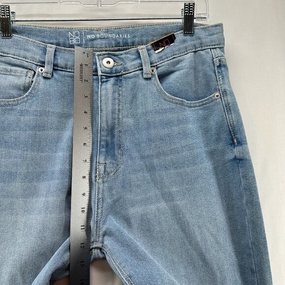 No Boundaries Jeans Juniors 13 Light Wash Denim Distressed High Rise Ankle Blue - Picture 10 of 12